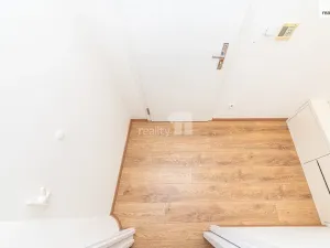 Pronájem kanceláře, Praha - Vršovice, Smolenská, 46 m2