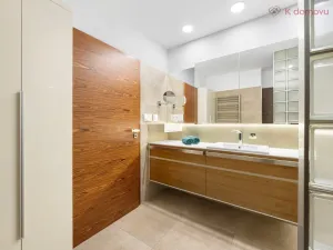 Pronájem bytu 2+kk, Uherské Hradiště, náměstí Míru, 90 m2