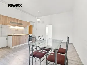 Pronájem bytu 2+kk, Plzeň, Skvrňanská, 50 m2