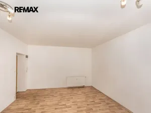 Pronájem bytu 1+kk, Plzeň, Skvrňanská, 38 m2