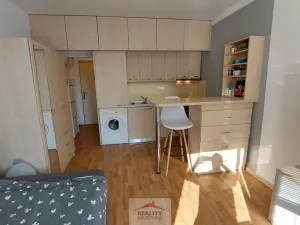 Pronájem bytu 1+kk, Valašské Meziříčí, Vsetínská, 24 m2