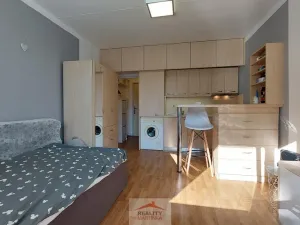 Pronájem bytu 1+kk, Valašské Meziříčí, Vsetínská, 24 m2