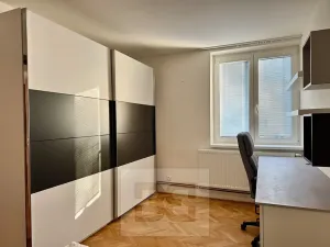 Prodej bytu 2+1, Rousínov, V Sídlišti, 61 m2