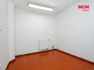 Pronájem obchodního prostoru, Praha, Trnkovo náměstí, 324 m2
