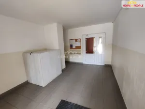Pronájem bytu 4+1, Karlovy Vary - Stará Role, Školní, 84 m2