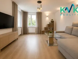 Pronájem bytu 2+1, Karlovy Vary, Vrázova, 79 m2