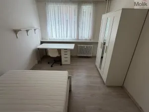 Prodej bytu 3+1, Teplice - Trnovany, Zemská, 67 m2