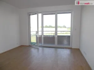 Pronájem bytu 2+kk, Praha, Hlučkova, 63 m2