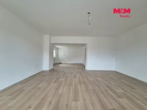 Prodej rodinného domu, Hluboké, 108 m2