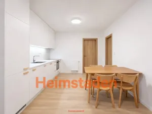 Pronájem bytu 2+1, Praha - Holešovice, Vrbenského, 53 m2