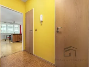 Pronájem bytu 3+kk, Praha - Černý Most, náměstí Plukovníka Vlčka, 86 m2