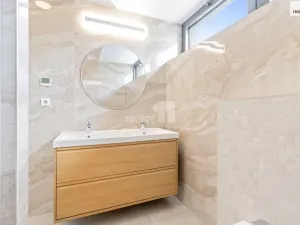 Pronájem rodinného domu, Praha - Benice, 202 m2