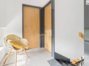 Pronájem bytu 3+kk, Praha - Benice, 105 m2