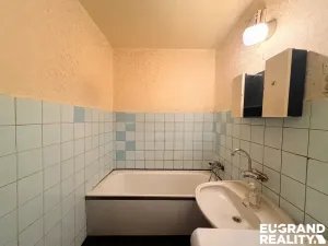 Prodej bytu 3+1, Cvikov, Sídliště, 74 m2