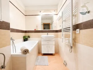 Prodej bytu 3+1, Plzeň, Dlouhá, 76 m2