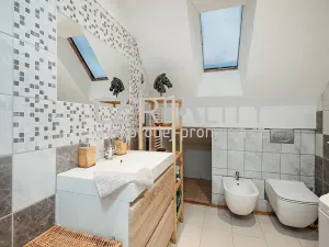 Prodej komerční nemovitosti, Pečky, 345 m2