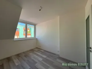 Pronájem bytu 1+1, Praha - Libeň, Vacínova