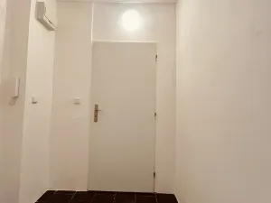 Pronájem bytu 2+kk, Ostrava - Poruba, Slavíkova, 37 m2