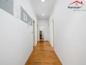 Prodej bytu 3+kk, Ústí nad Labem - Střekov, Karla IV., 157 m2