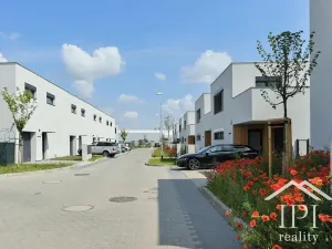 Pronájem rodinného domu, Praha - Čakovice, Schollova, 124 m2