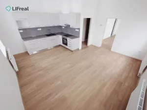 Pronájem bytu 3+kk, Liberec, Poutnická, 68 m2