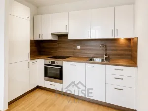 Prodej bytu 2+kk, Praha - Vršovice, Moskevská, 69 m2