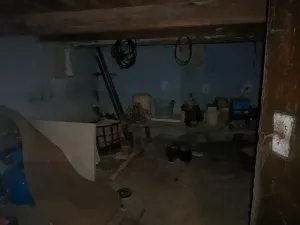 Pronájem skladu, Šumice, 141 m2