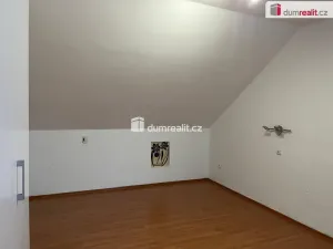 Pronájem bytu 2+kk, Kolín - Sendražice, Nová, 80 m2