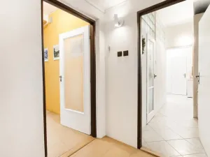 Pronájem bytu 1+1, Hulín, nám. Míru, 45 m2