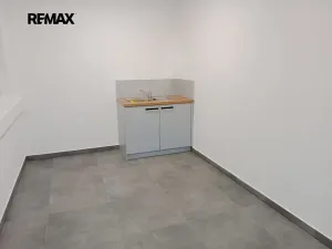 Pronájem skladu, Velké Meziříčí, Karlov, 476 m2