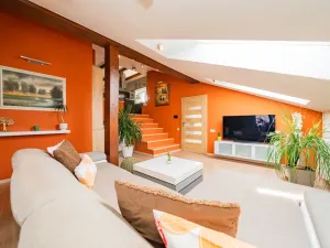 Prodej bytu 4+1, Unhošť, Křivoklátská, 146 m2