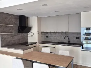 Pronájem bytu 4+kk, České Budějovice, Vrbenská, 103 m2