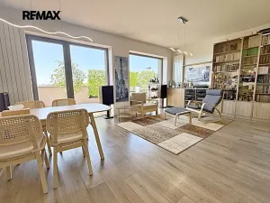 Prodej bytu 4+kk, Pardubice, Husova, 132 m2