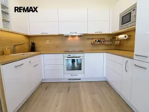 Prodej bytu 4+kk, Pardubice, Husova, 132 m2