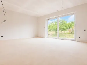 Prodej bytu 3+kk, Holubice, 81 m2