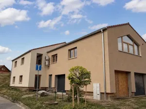 Prodej bytu 3+kk, Holubice, 81 m2