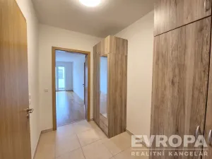 Prodej bytu 1+kk, Praha - Řeporyje, Kakosova, 36 m2