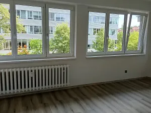 Pronájem bytu 2+kk, Praha - Dejvice, Evropská, 50 m2