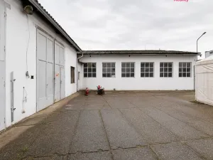 Pronájem komerční nemovitosti, Moravany - Platěnsko, 169 m2