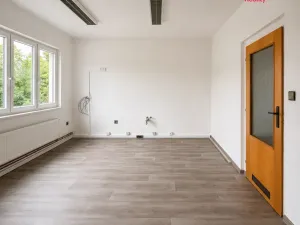 Pronájem kanceláře, Moravany - Platěnice, 138 m2