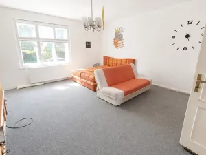 Pronájem bytu 1+1, Klatovy - Klatovy V, Plánická, 52 m2