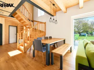 Prodej rodinného domu, Hradec Králové - Pražské Předměstí, U Koruny, 110 m2