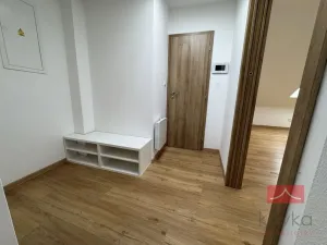 Pronájem bytu 2+kk, Humpolec, Dolní náměstí, 61 m2