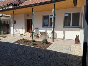 Pronájem rodinného domu, Hovorany, 100 m2
