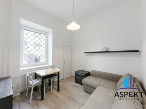 Pronájem bytu, Praha - Vinohrady, Londýnská, 17 m2