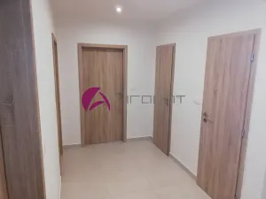 Pronájem bytu 3+1, Olomouc, Rožňavská, 72 m2