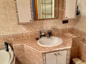 Pronájem bytu 3+1, Karlovy Vary, Bulharská, 90 m2