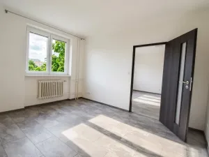 Pronájem bytu 3+1, Plzeň, U Světovaru, 70 m2
