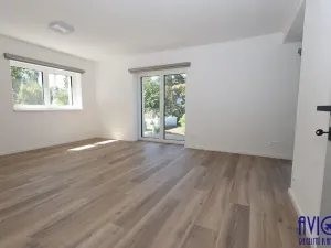 Pronájem bytu 4+kk, Praha - Stodůlky, V borovičkách, 88 m2