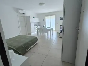 Prodej bytu 1+kk, Viale della Vittoria,Zona Mare,, 47 m2